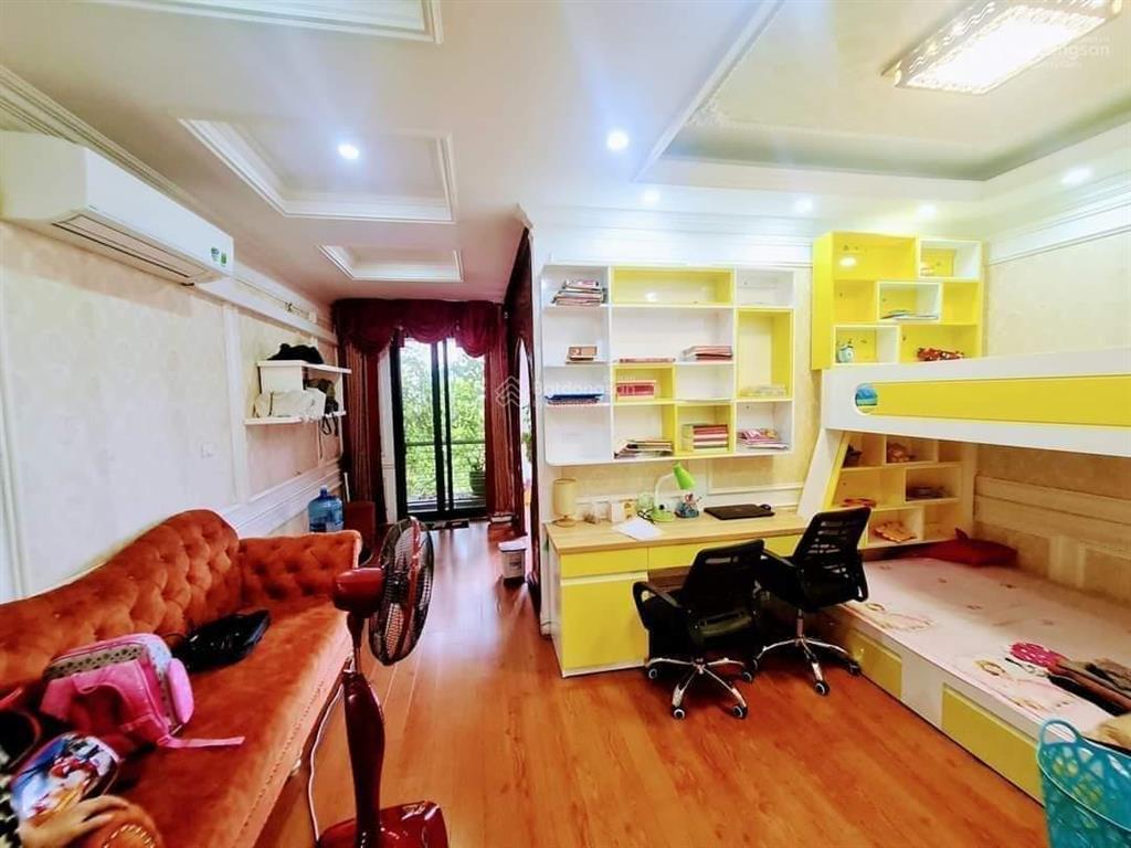 Bán nhà bằng liệt, linh đàm nhà mới cứng, vài bước ra ô tô đỗ, diện tích 38m2 giá 8,3 tỷ