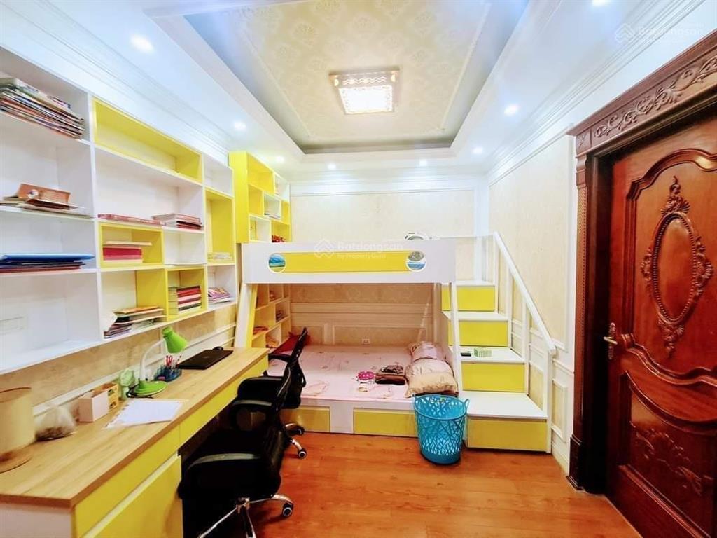 Bán nhà bằng liệt, linh đàm nhà mới cứng, vài bước ra ô tô đỗ, diện tích 38m2 giá 8,3 tỷ