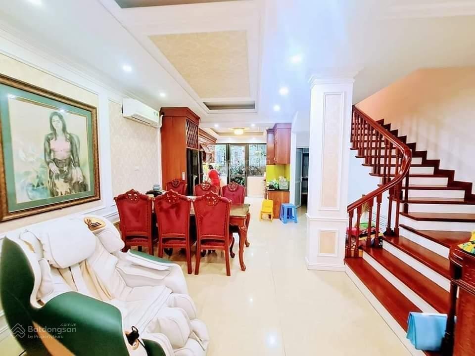 Bán nhà bằng liệt, linh đàm nhà mới cứng, vài bước ra ô tô đỗ, diện tích 38m2 giá 8,3 tỷ
