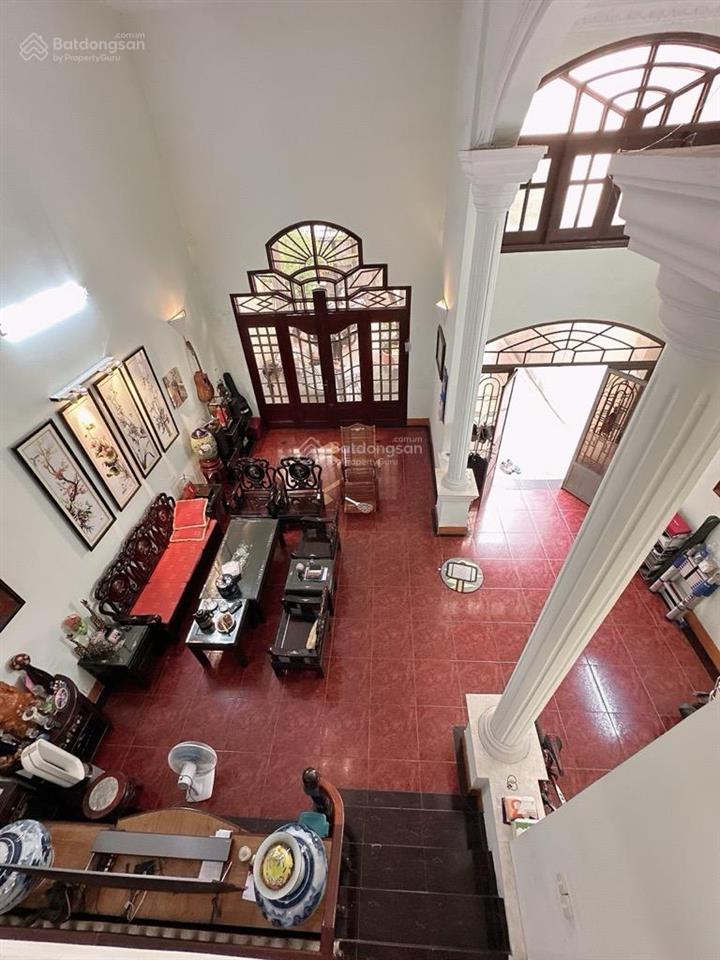 Biệt phủ tân bình  giáp quận 3  lê văn sỹ  234m2  3 tầng  gara ô tô riêng  pn+wc 134tr/m2 tl