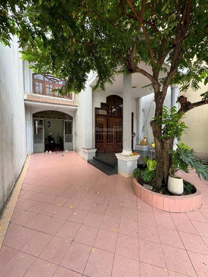 Biệt phủ tân bình  giáp quận 3  lê văn sỹ  234m2  3 tầng  gara ô tô riêng  pn+wc 134tr/m2 tl