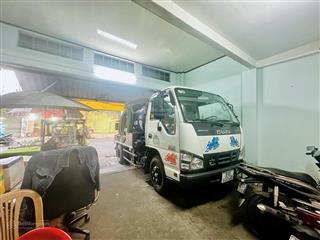 Mặt tiền gần lũy bán bích  100m2  ngang 5m5 nở hậu 6m5  đường 10m  vỉa hè 3m  hơn 10tỷ