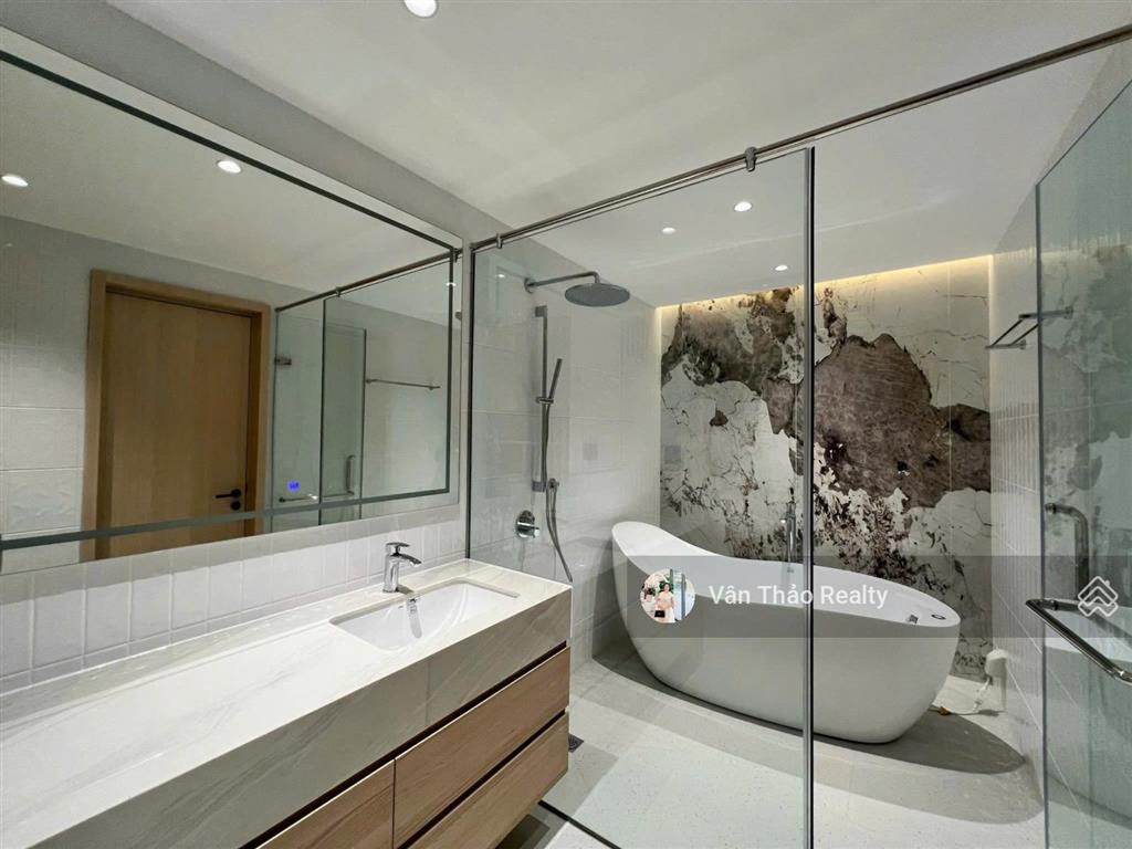 Căn hộ duplex penthouse  full nội thất cao cấp  the crest metropole thủ thiêm  2p di chuyển q1