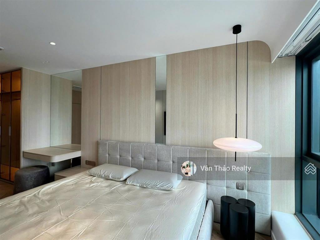 Căn hộ duplex penthouse  full nội thất cao cấp  the crest metropole thủ thiêm  2p di chuyển q1