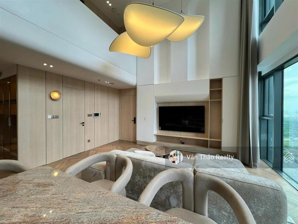 Căn hộ duplex penthouse  full nội thất cao cấp  the crest metropole thủ thiêm  2p di chuyển q1