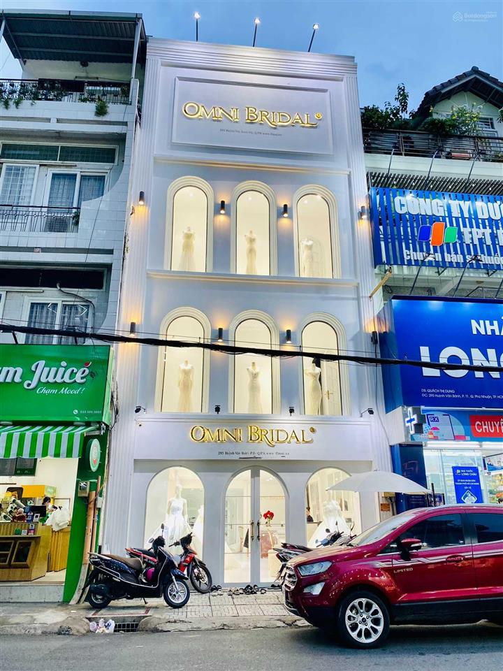 Bán mt ngay phan xích long  khu phố ẩm thực  8x16m, hđt 130tr/th, hầm 6 tầng  giá 39 tỷ