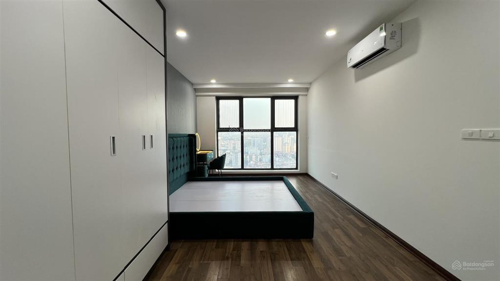 Bán căn góc 116m golden park phạm văn bạch cầu giấy giá 12ty