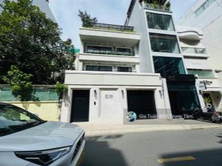 Cần bán gấp biệt thự phường đaokao q1  13m *16m  3 tầng  gía  55tỷ
