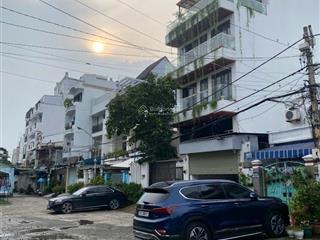 Bán khuôn đất đẹp hxh ngay đại học hutech, (4.5x22m) cn 96m2 xây mới hầm 5 tầng  chỉ 11 tỷ tl