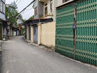 Bán nhà 2 tầng phố đức giang, long biên, dt 36m2 ngõ rộng, gần bình minh garden nhiều tiện ích