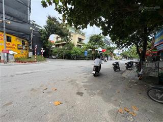 Bán đất tại phố việt hưng dt70m2, mt4,2, mặt ngõ oto thông, vị trí đắc địa, hiếm, nhiều tiện ích