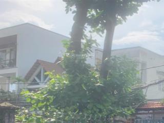 Nhà thông 2 xe ô tô hẻm lớn, 250m đến ql13 300m đến ql13 cũ 500m đến ql1a 1km đến chợ đầu mối