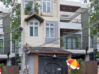 Nhà 5x20 mặt tiền đường số 20 p hiệp bình chánh tp thủ đức cách trung tâm thương mại gigamall 50m