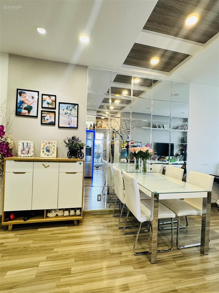 Bán gấp rẻ căn hộ sunview town đất xanh thủ đức sổ hồng sẵn nhà đẹp mới ít sử dụng giao nhà ngay