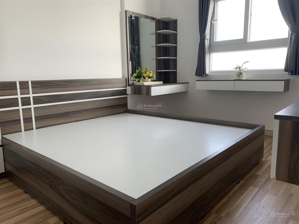 Bán gấp bán rẻ căn hộ chung cư sunview town 2pn 1wc hiệp bình thủ đức sổ hồng sẵn công viên hồ bơi