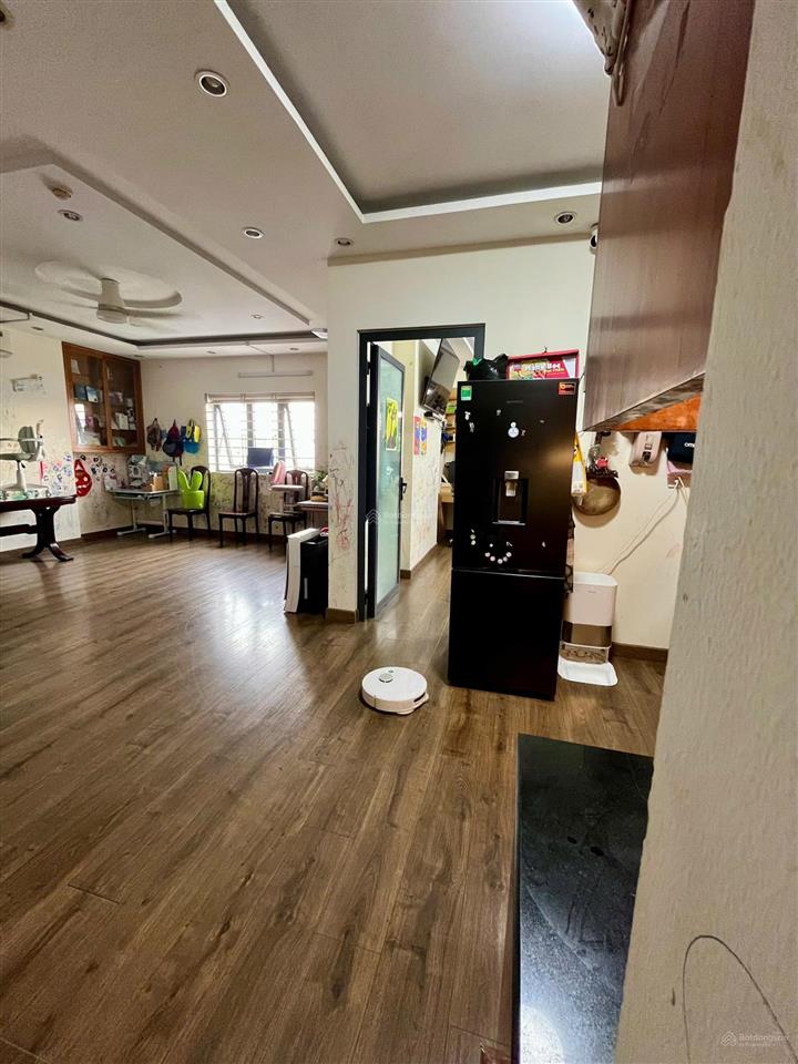 Bán gấp bán rẻ căn hộ chung cư sunview town 2pn 1wc hiệp bình thủ đức sổ hồng sẵn công viên hồ bơi