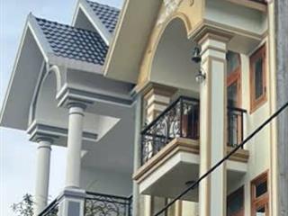 Nhà sang xịn 2 mặt tiền 4pn 6wc, hầm xe hơi, thang máy, 900m ra phạm văn đồng, 200m ra vành đai 2