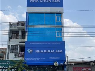 Chuyển nhượng mặt tiền hùng vương, q5  8x23m  ctxd hầm + 7 tầng  hđt 160 triệu/th  giá 48 tỷ