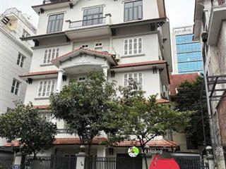 Chuyển nhượng mặt tiền phó đức chính, p. ntb, q1  8,2x22m  5 tầng  hđt 270tr/tháng  giá 83 tỷ