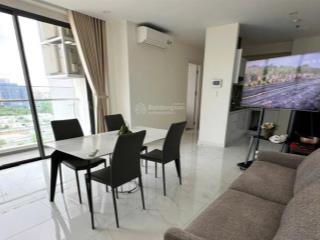 Bán 3pn precia giá 8tỷ, đã có sổ.dt 101m2  0911 121 *** my