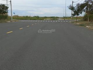 Bán đất tại xã phú thạnh, nhơn trạch, đồng nai, giá 681 triệu, diện tích 90 m2 , shr