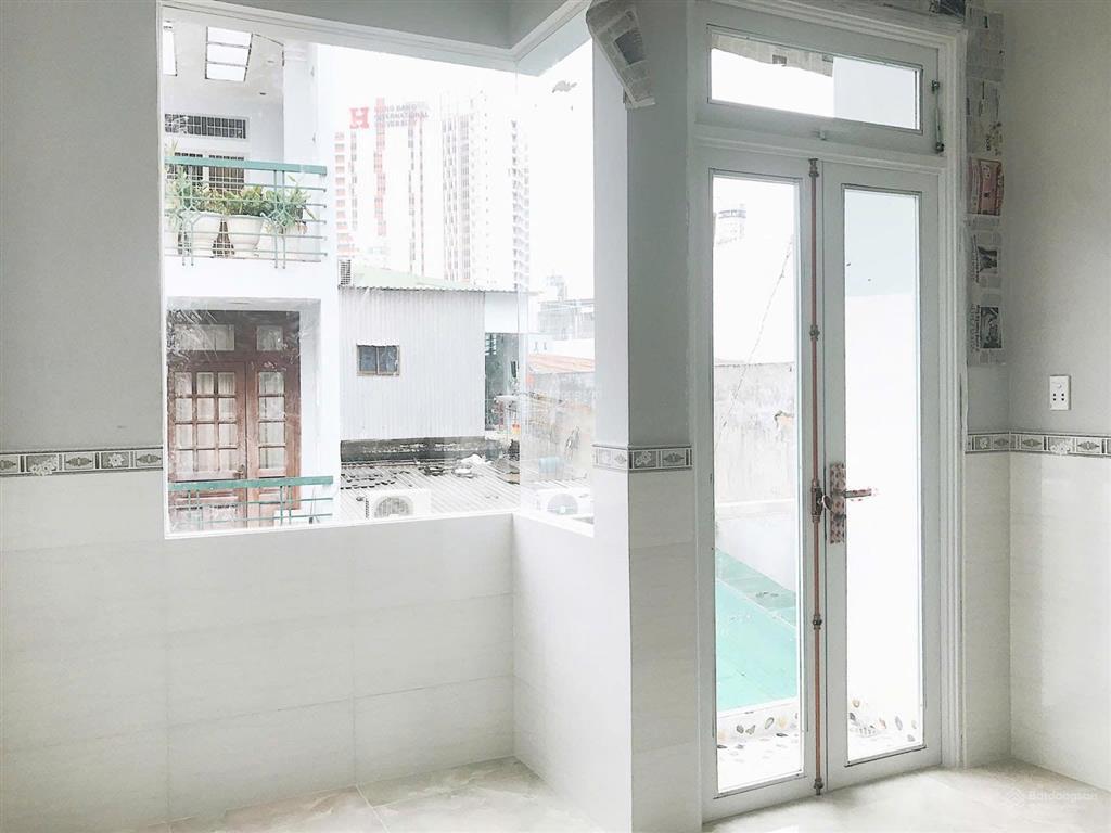 Bán nhà 5 tầng btct ngay hàng xanh  đinh bộ lĩnh, dtsd 220m2 chỉ 7.5 tỷ