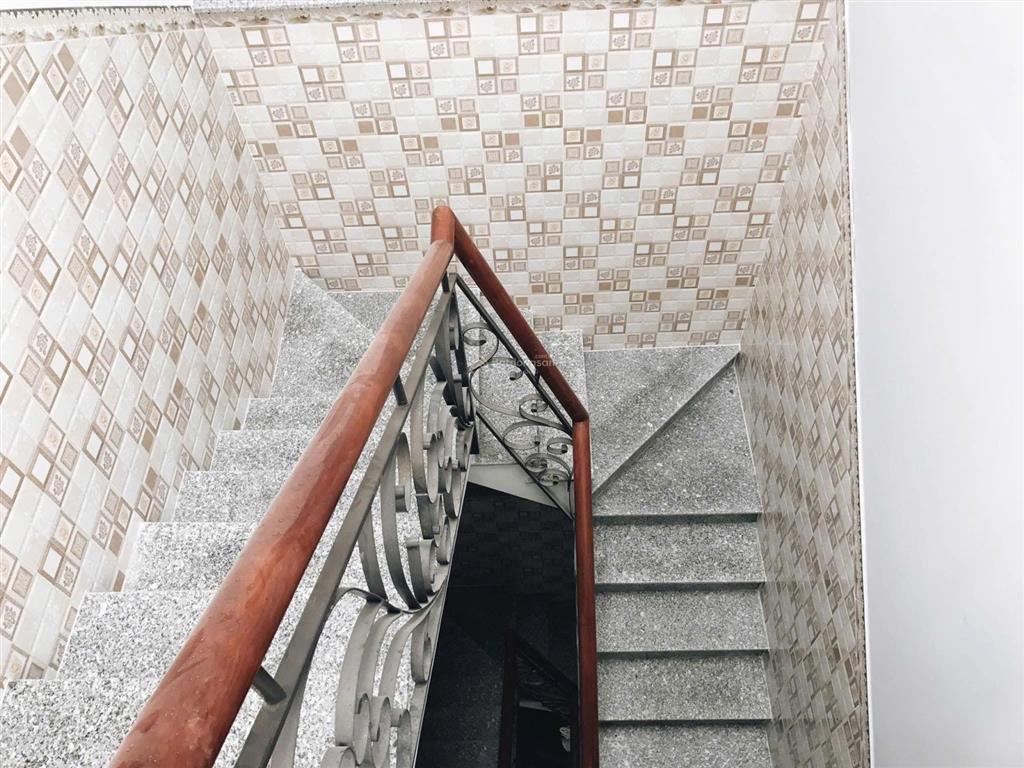 Bán nhà 5 tầng btct ngay hàng xanh  đinh bộ lĩnh, dtsd 220m2 chỉ 7.5 tỷ