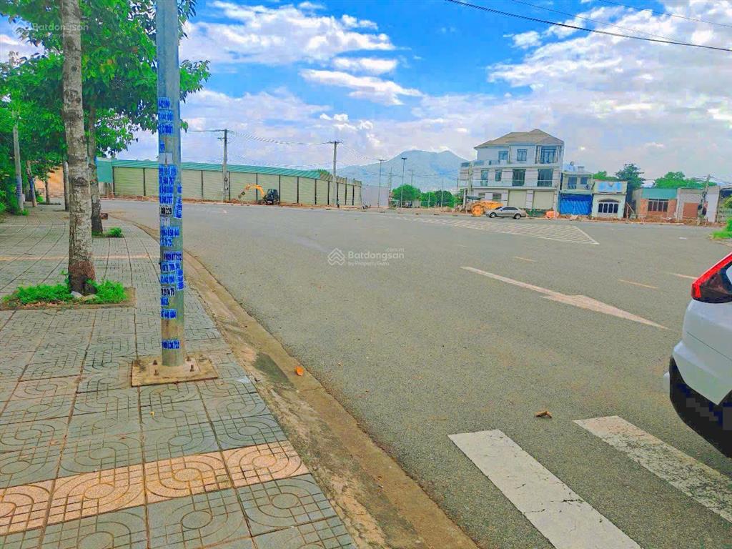 Bán lô đất đẹp mặt tiền đường số 28 mở rộng 25m, kề kcn hòa long, giá chỉ gần 8tr/m2