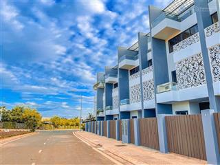Chính chủ trung nguyên sẵn 4 tầng sd 400m2  0982 976 ***