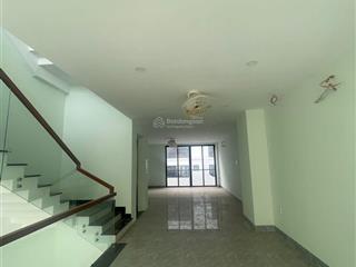 Cho thuê shophouse trung nguyên 5x22m  4 tầng  430m2.  0982 976 ***