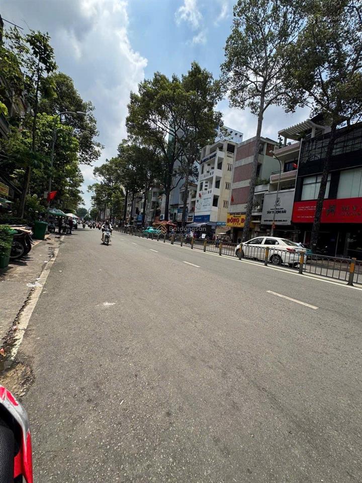 Bán nhà mặt tiền đường trần phú, p8, q5, đoạn 2 chiều ngay chợ an đông, dt 6 x 19m