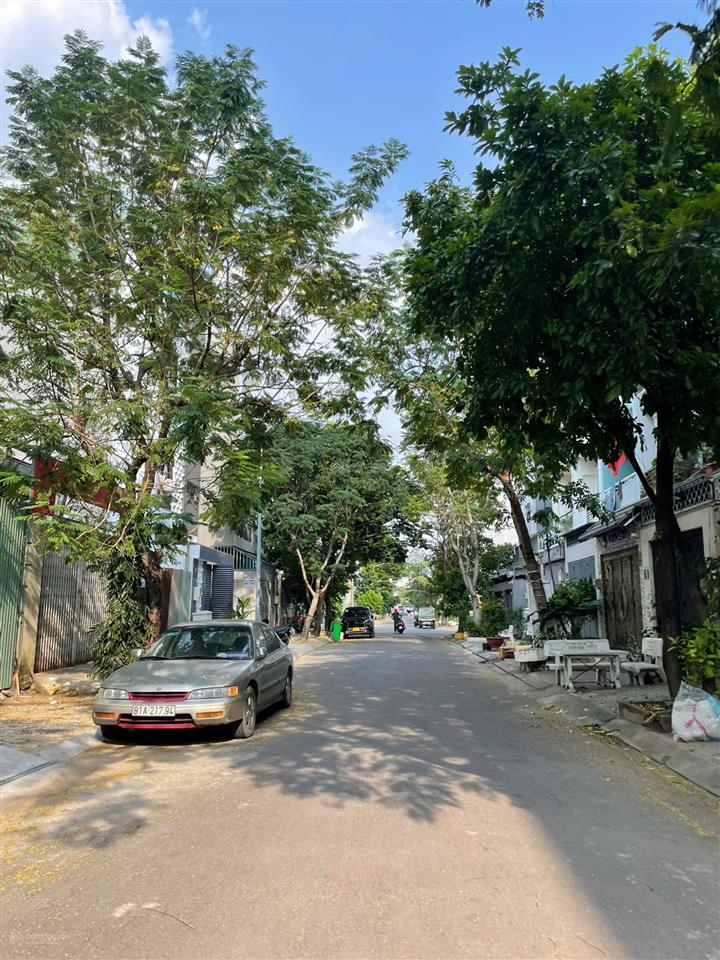 Bán gấp nhà đẹp đặng thùy trâm, 3 tầng, 4 pn, đi bộ 200m tới trường đh văn lang cs3, đường rộng 12m