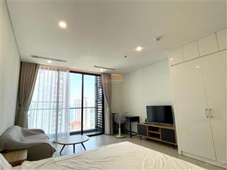 Bán căn hộ studio scenia bay giá 2.3 tỉ.  0968 871 ***