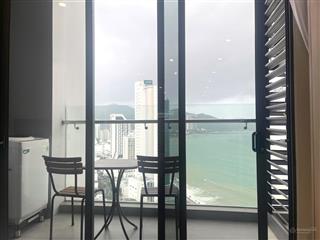 Bán căn 1pn cộng view đẹp giá 3,3 tỉ scenia bay.  0968 871 ***