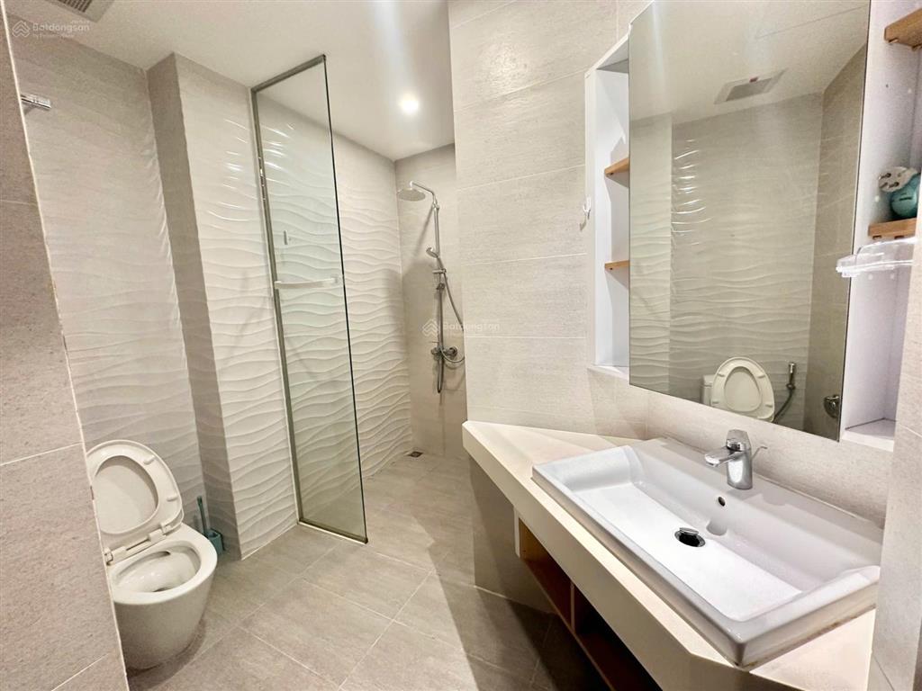 Bán căn 65m2 đông nam scenia bay.  0968 871 ***