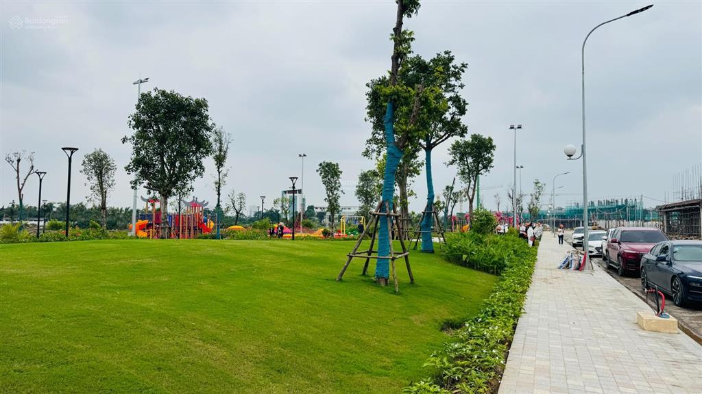 Độc quyền căn gần công viên giá tốt nhất phân khu hừng đông  120m2 giá 22 tỷ