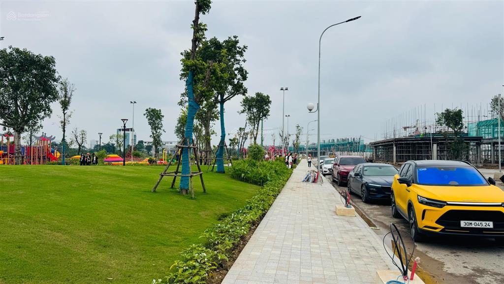 Độc quyền căn gần công viên giá tốt nhất phân khu hừng đông  120m2 giá 22 tỷ