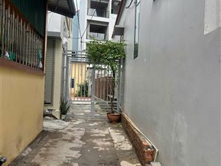 2,6 tỷ nhà đông la  sát đại học phenikka, viện nhi hà đông trong đê 38m2