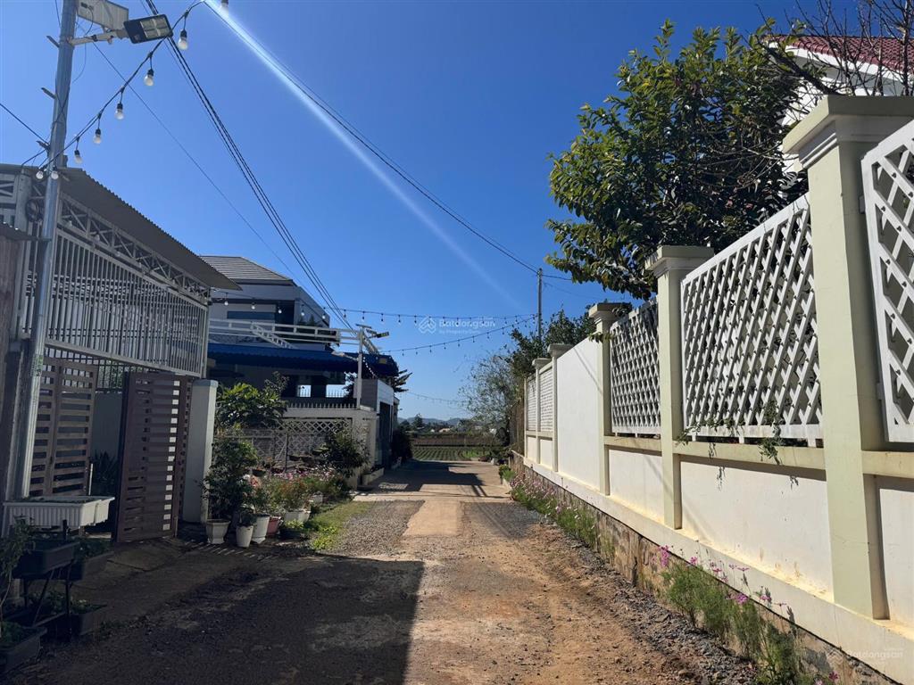 Biệt thự sân vườn đường nhánh trần phú, tt liên nghĩa. mr chí thiện bđs