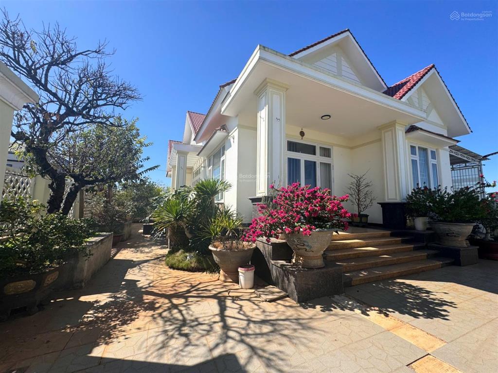 Biệt thự sân vườn đường nhánh trần phú, tt liên nghĩa. mr chí thiện bđs