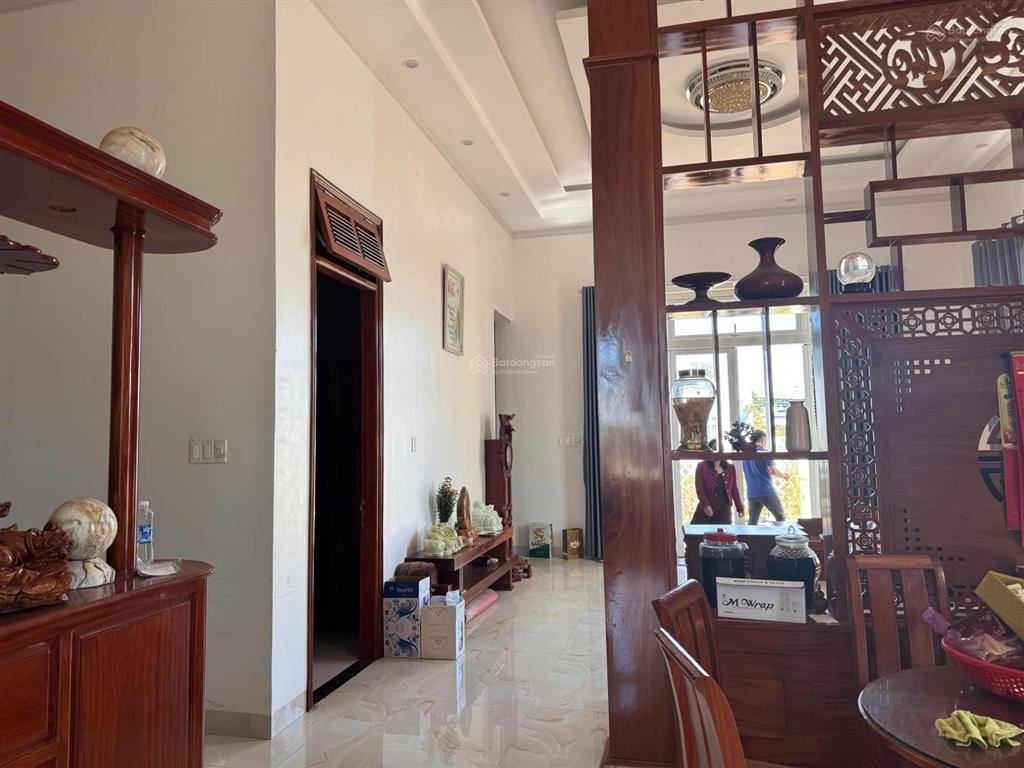 Biệt thự sân vườn đường nhánh trần phú, tt liên nghĩa. mr chí thiện bđs