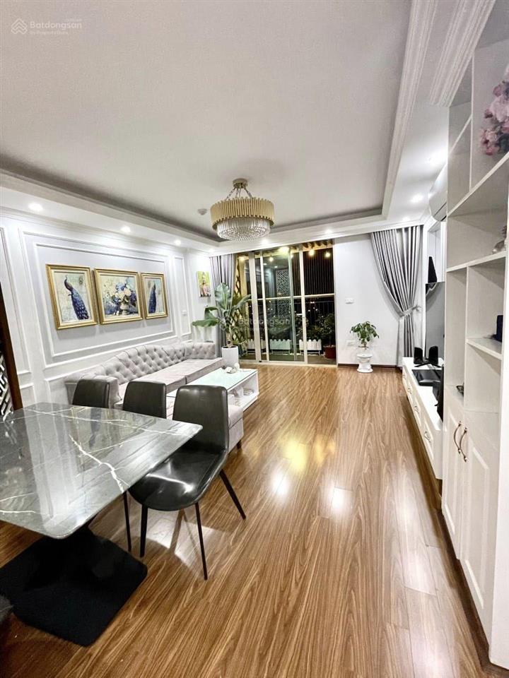 Ngôi sao 3 ngủ tây hà  tố hữu.dt 120m2 và 2 vs tầng trung, hướng mát.  0978 965 ***