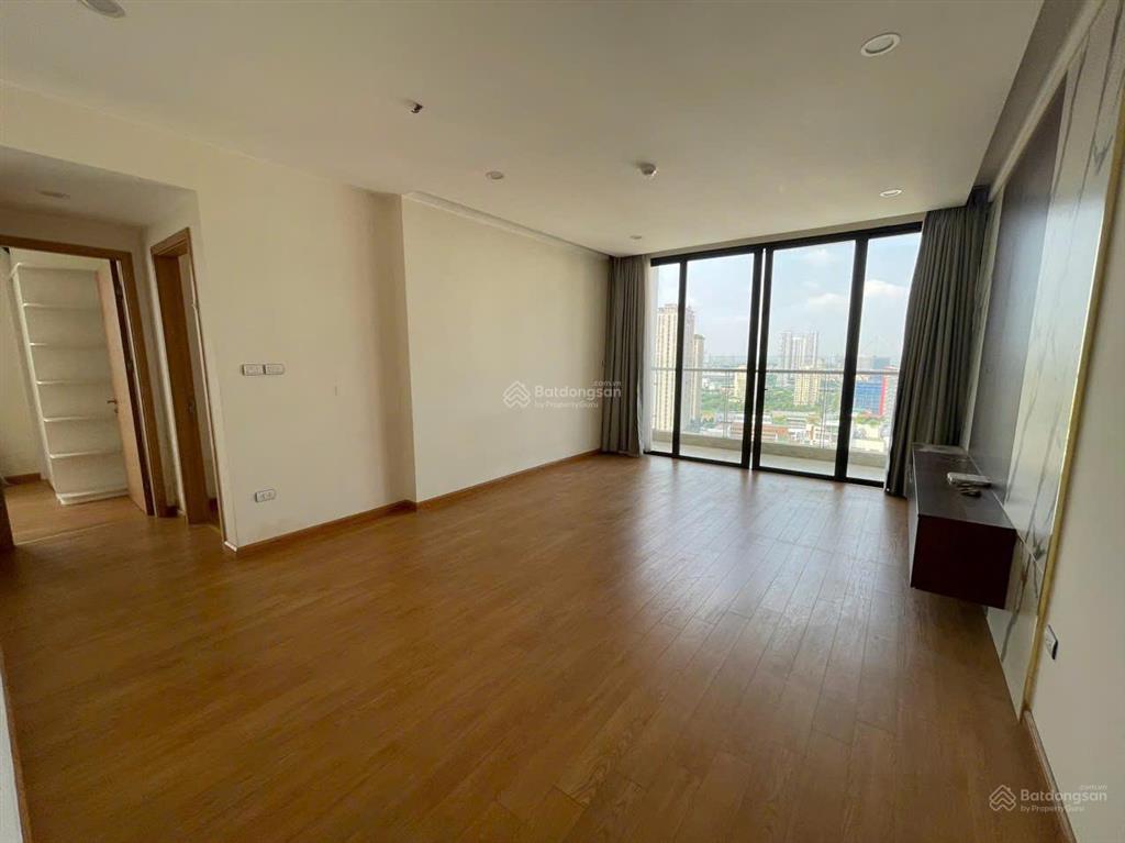 Căn hộ dt 74m2 1pn 1vs dolphin plaza, sửa được 2n 2vs. giá 4,8 tỷ ban công đông nam 0978 965 ***