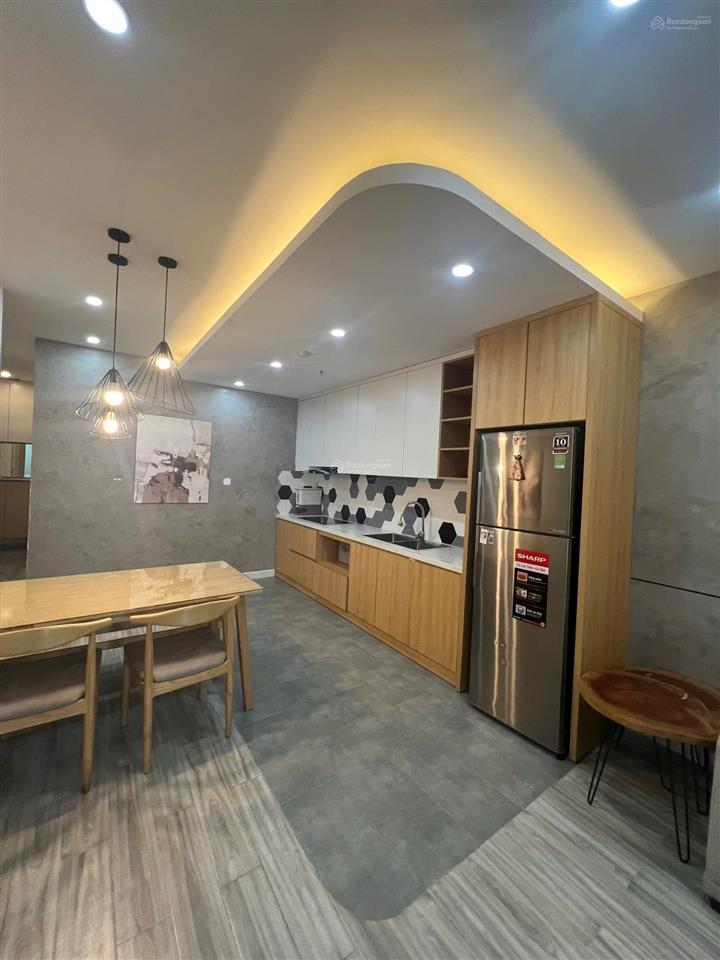 Căn hộ view đẹp 3pn mhdi 180 đình thôn. giá 6 tỷ dt 79m2 và 2vs vào ở luôn.  e thành 0978 965 ***