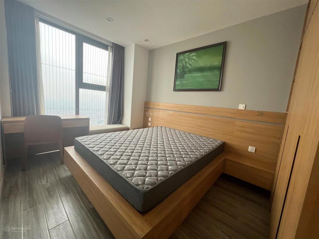 Căn hộ view đẹp 3pn mhdi 180 đình thôn. giá 6 tỷ dt 79m2 và 2vs vào ở luôn.  e thành 0978 965 ***