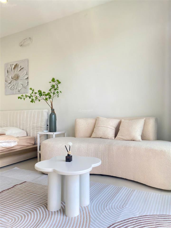 Cc bán căn hộ lavida plus giá chỉ 2,4 tỷ, đang có hợp đồng thuê 10tr/tháng