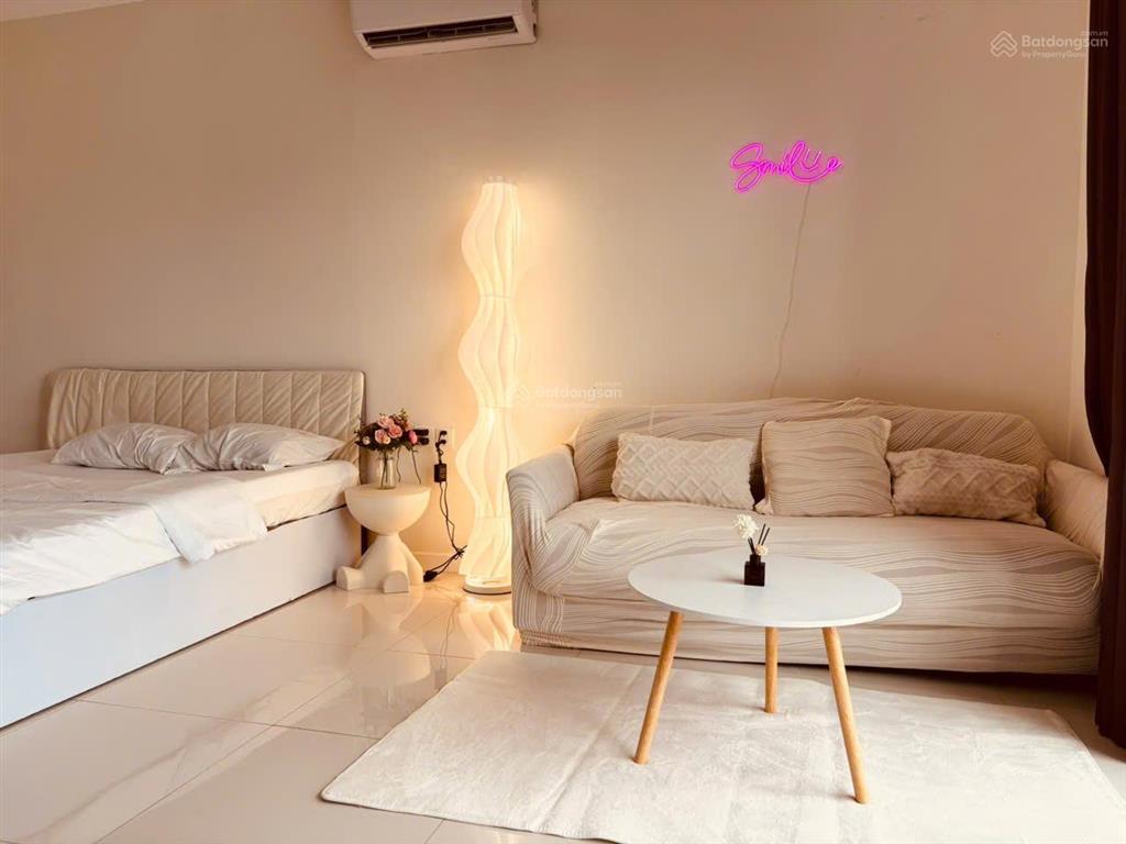 Cc bán căn hộ lavida plus giá chỉ 2,4 tỷ, đang có hợp đồng thuê 10tr/tháng