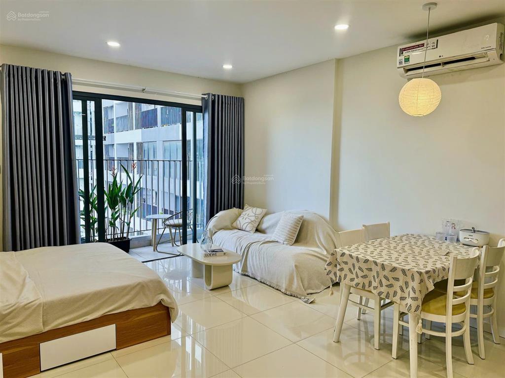 Cc bán căn hộ lavida plus giá chỉ 2,4 tỷ, đang có hợp đồng thuê 10tr/tháng