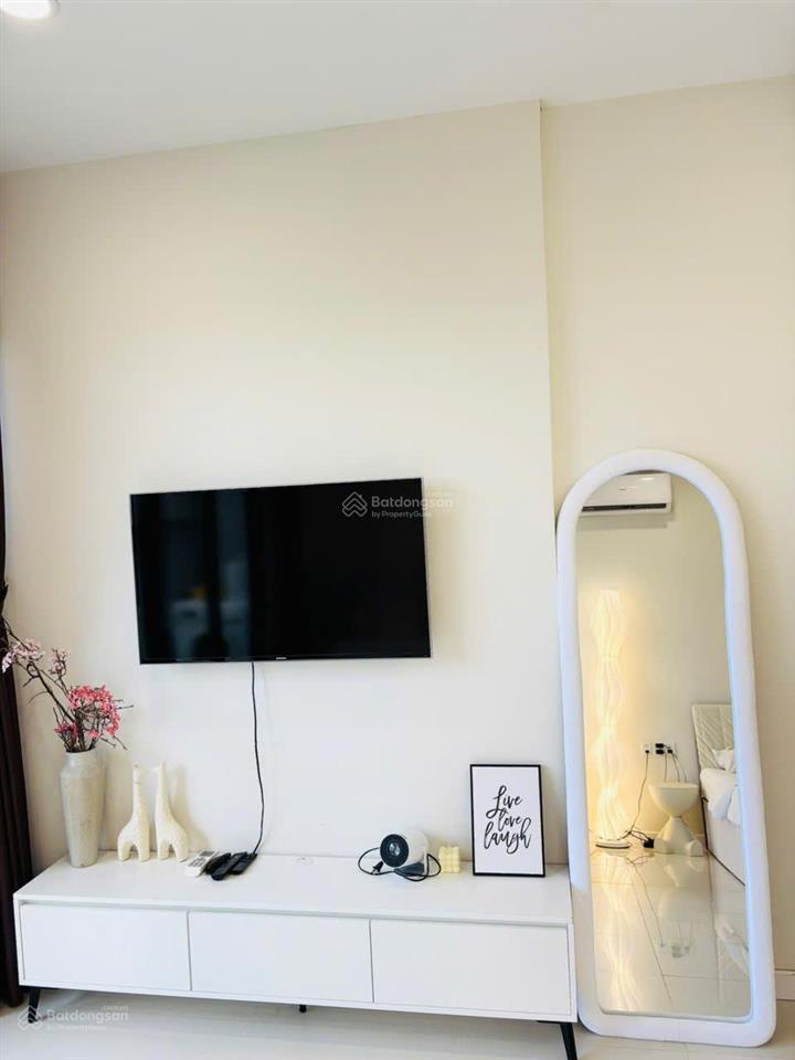 Cc bán căn hộ lavida plus giá chỉ 2,4 tỷ, đang có hợp đồng thuê 10tr/tháng