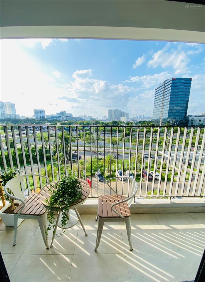 Cc bán căn hộ lavida plus giá chỉ 2,4 tỷ, đang có hợp đồng thuê 10tr/tháng